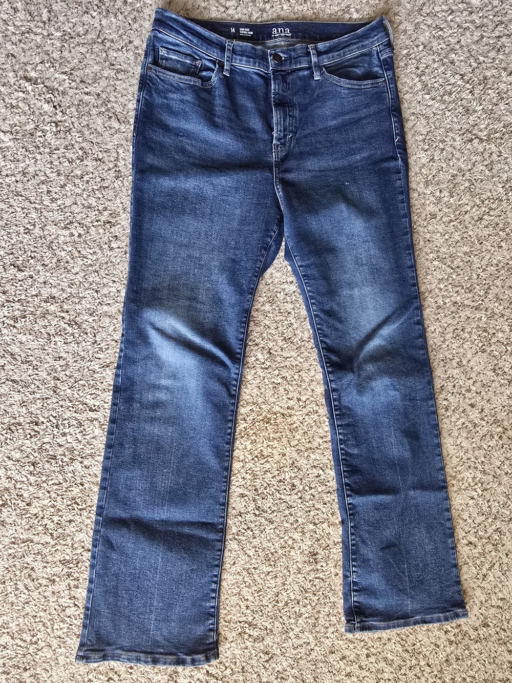 a.n.a Women’s Straight Leg Jeans in Dark Blue Wash